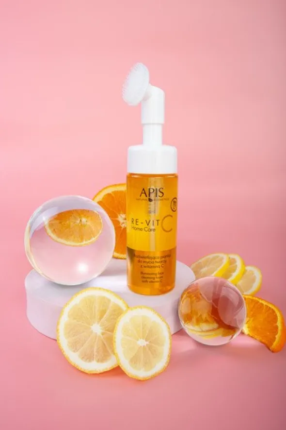 Apis Re-Vit C Home Care, rozświetlająca pianka do mycia twarzy, 150 ml