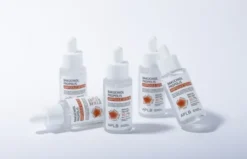 APLB Bakuchiol Propolis Ampoule, serum łagodzące do twarzy z bakuchiolem i propolisem, 40 ml