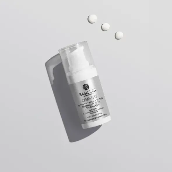 BasicLab Complementis, peptydydowy krem pod oczy redukujący cienie i opuchnięcia o lekkiej konsystencji, 15 ml