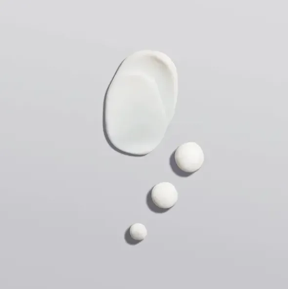 BasicLab Complementis, peptydydowy krem pod oczy redukujący cienie i opuchnięcia o lekkiej konsystencji, 15 ml