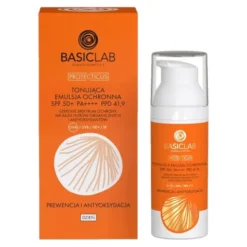 BasicLab Proteticus, tonująca emulsja ochronna SPF 50+ PA++++ PPD 41,9 Prewencja i Antyoksydacja, 50 ml