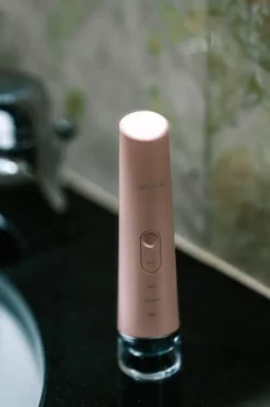 Beautifly, B-Plasma Blush, masażer do twarzy antytrądzikowy Anti Aging, 1 szt.
