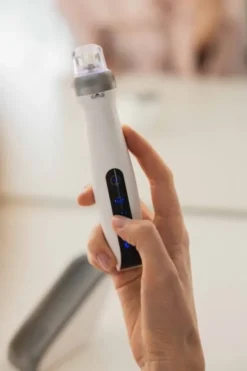 Beautifly, Dermapen CollagenBoost, mezoterapia mikroigłowa z mikroprądami EMS i światłem LED, 1 szt.