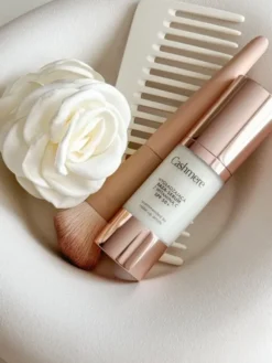 Cashmere DD, wygładzająca baza-serum z witaminą C SPF50+, 30 ml