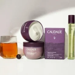 Caudalie Vinosculpt Crushed Cabernet, peeling do ciała, 250 g