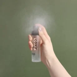 Coxir Brown Rice Niacinamide Peeling Mist, wielozadaniowa mgiełka o działaniu złuszczającym, 80 ml