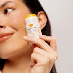 Embryolisse Stick Solaire, sztyft przeciwsłoneczny SPF50+, 15 g