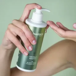 FeedSKIN, żel do mycia twarzy z wąkrotą azjatycką, 300 ml