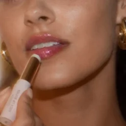 Gosh Juicy Lip Butter, odżywczy balsam do ust, 001 Sparkling Champagne, 2,8 g
