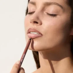 Gosh Velvet Touch Lip Liner, konturówka do ust, wodoodporna, 011 Nougat, 1,2 g