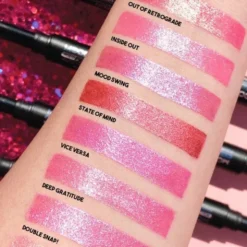 J.Cat Beauty Mood Flick Holo-Sparkle Lip Balm 106, balsam do ust z efektem holograficznego blasku, 2 g