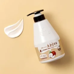 Kwailnara Coconut Milk Body Lotion, intensywnie nawilżający balsam do ciała, 560 g