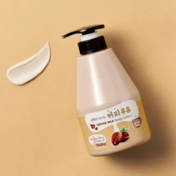 Kwailnara Coffee Milk Body Lotion, ujędrniający balsam do ciała, 560 g