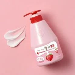 Kwailnara Strawberry Milk, witalizujący żel pod prysznic z ekstraktem z truskawki, 560 g
