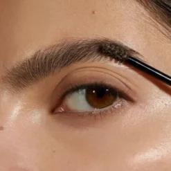 Madara Grow & Fix Tinted Brow Gel, żelowe serum do stylizacji brwi, Ash Brown 4, 4,25 ml