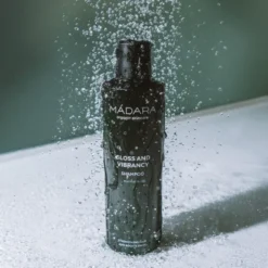 Madara Hair Care, Gloss and Vibrancy, szampon przywracający blask, 250 ml