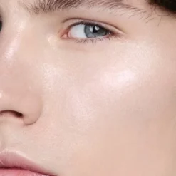 Madara Luminous Perfecting Concealer, korektor, Latte 25, 4 ml