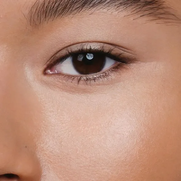 Madara Luminous Perfecting Concealer, korektor, Almond 45, 4 ml