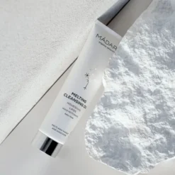 Madara Melting Cleansing Oil, olejek myjący, 100 ml