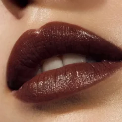 Madara Satin Shine Lipstick, pomadka do ust w sztyfcie, Dominance 504, 3,8 g