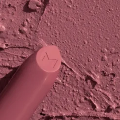 Madara Velvet Matte Cream Lipstick, matowa pomadka o satynowym wykończeniu, Cool Nude, 3,8 g