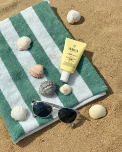 Miya Cosmetics eyeSUNshine, rozświetlające serum pod oczy z witaminą C, SPF 50, 15 ml