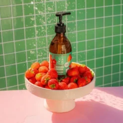 Mydlarnia 4 Szpaki, Truskawka i Werbena, mydło w płynie, 300 ml