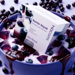 Nacomi, Barrier Repair Acai Berry Jelly-Milk, maska do twarzy, 80 ml