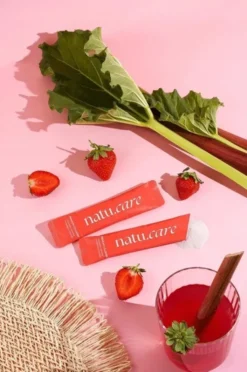 Natu Care Premium Collagen 5000 mg, saszetki z proszkiem, smak truskawka-rabarbar, 30 szt.