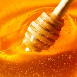 Nuxe Reve de Miel, miodowy olejek do ust, 10 ml