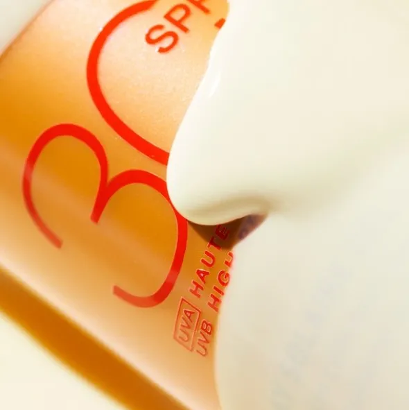 Nuxe Sun, mleczko do opalania twarzy i ciała SPF 30, spray, 150 ml