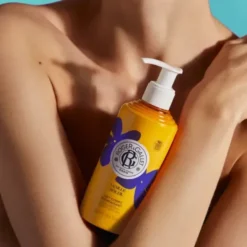 Roger & Gallet Vanilie Soleil, relaksująco - nawilżające mleczko do ciała, 250 ml