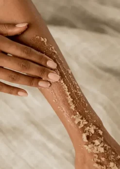 Senoa Aurora Body Scrub, peeling wygładzający do ciała, 300 g