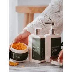 Senoa Noira Body Scrub, peeling wygładzający do ciała, 300 g