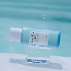 Skin1004 Hyalu-Cica Brightening Toner, łagodnie złuszczający tonik nawilżający, 210 ml