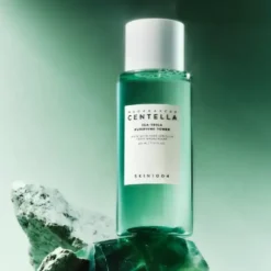 Skin1004 Tea-Trica Toner, normalizujący tonik z olejkiem z drzewa herbacianego, 210 ml