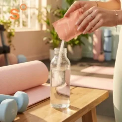 Sundose Everyday For Skin Anti-Aging Kwas Hialuronowy i Witamina C, saszetki z proszkiem, smak malinowo-cytrynowy, 30 szt.