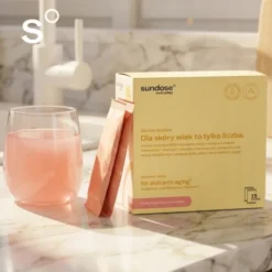 Sundose Everyday For Skin Anti-Aging Kwas Hialuronowy i Witamina C, saszetki z proszkiem, smak malinowo-cytrynowy, 15 szt.