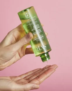SVR Sebiaclear Micro-Peel, mikropilingująca esencja, 150 ml