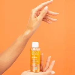 SVR Sun Secure Glow, dwufazowa woda przeciwsłoneczna z brokatem SPF50+, 100 ml