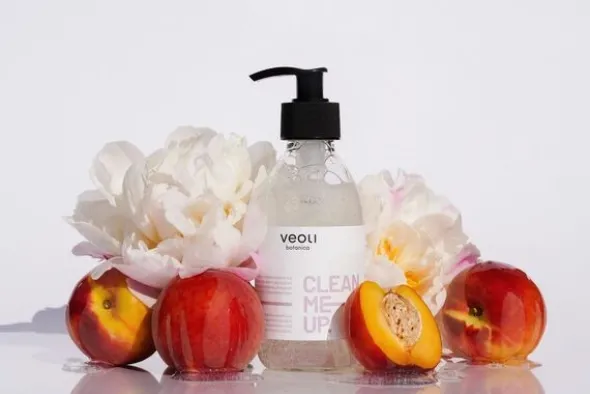 Veoli Botanica Clean Me Up, żel oczyszająco-odświeżający do mycia twarzy, 190 ml