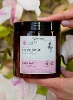 Vis Plantis Pharma Care, naturalna sól do kąpieli z fioletową glinką, zapach magnolii, 800 g
